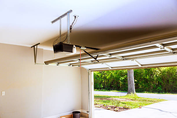 Top rated local Garage Door Panel Replacement specialists in Seabrook, TX